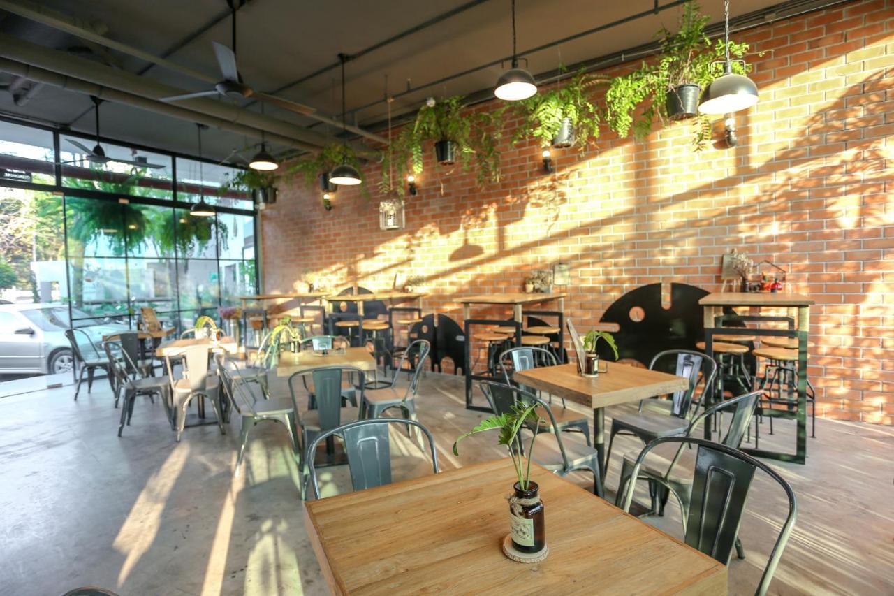 Get Zleep Premium Budget Hotel Chiang Mai Exteriör bild